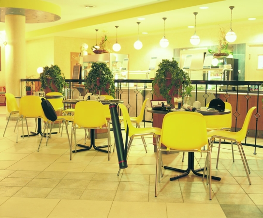 Kunststoffschalenstühle für Kantine / Mensa Typ KW100