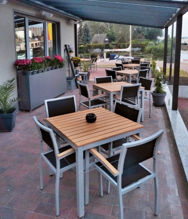 Wetterfeste Stühle - Gastronomie Outdoor Stühle Typ GS78 (im Einsatz)